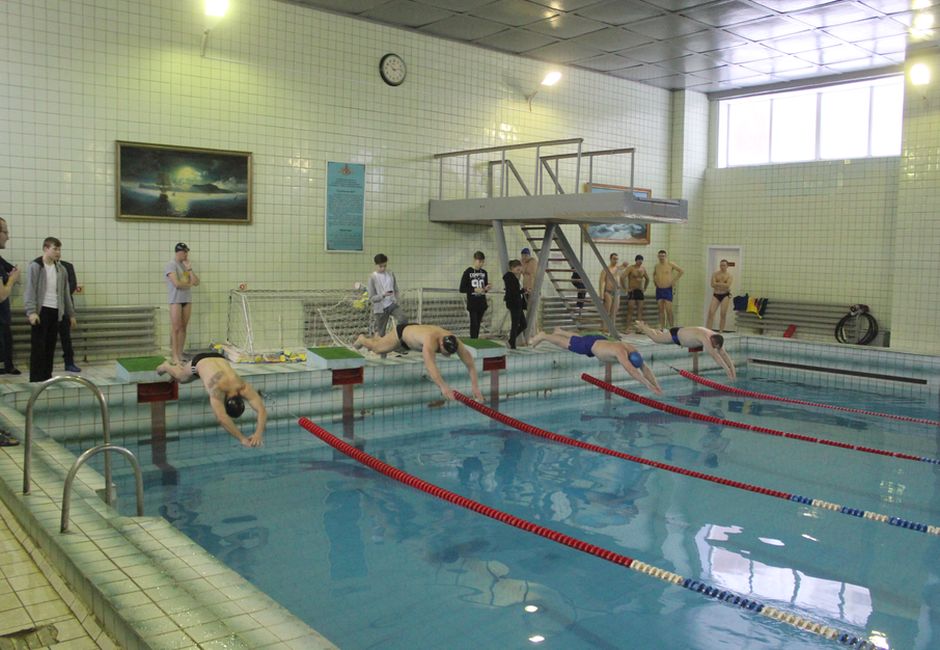 В Оренбурге прошли соревнования по плаванию