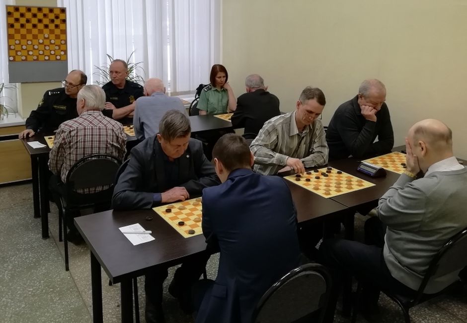 В Ижевске прошли  соревнования по шашкам среди ветеранов