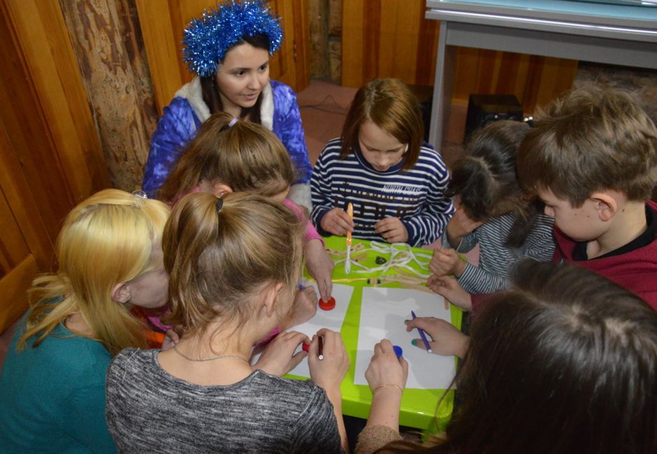Полицейский Дед Мороз и музей Казанского Кремля организовали экскурсию для воспитанников социального центра