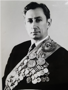 Казанцев Владимир Дмитриевич