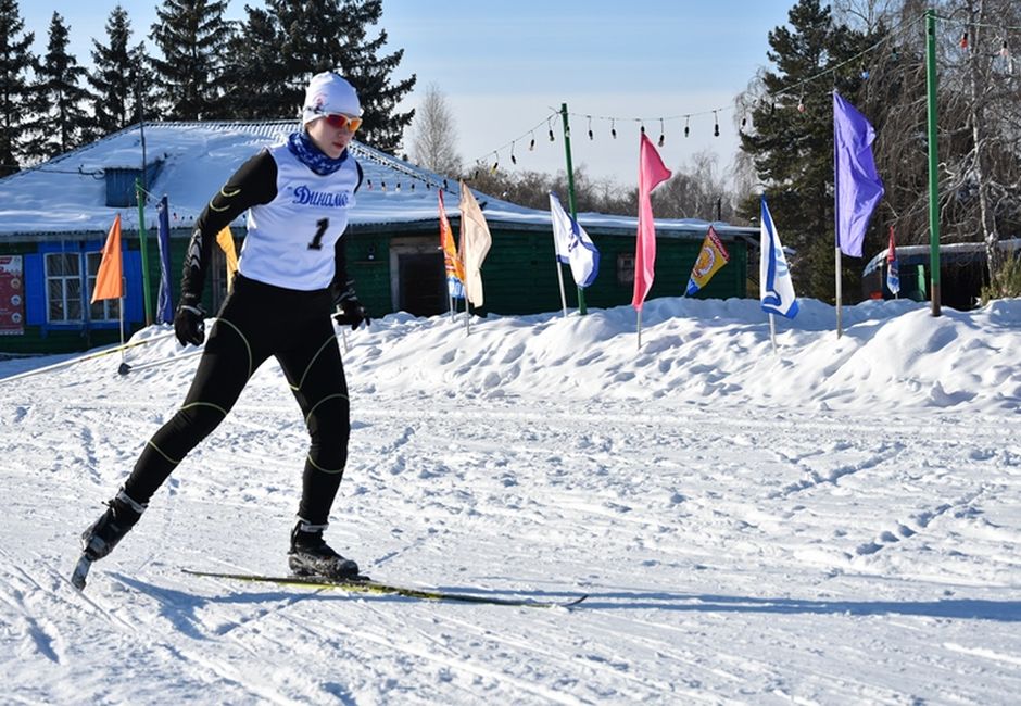 Омск. Участники лыжных гонок среди КФК показали отличные результаты