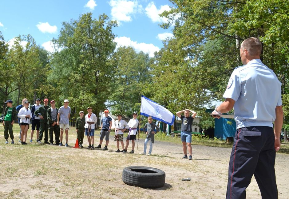 Тамбовская область. Сотрудники полиции провели спортивные игры для школьников под девизом: «Равняемся на лучших!»