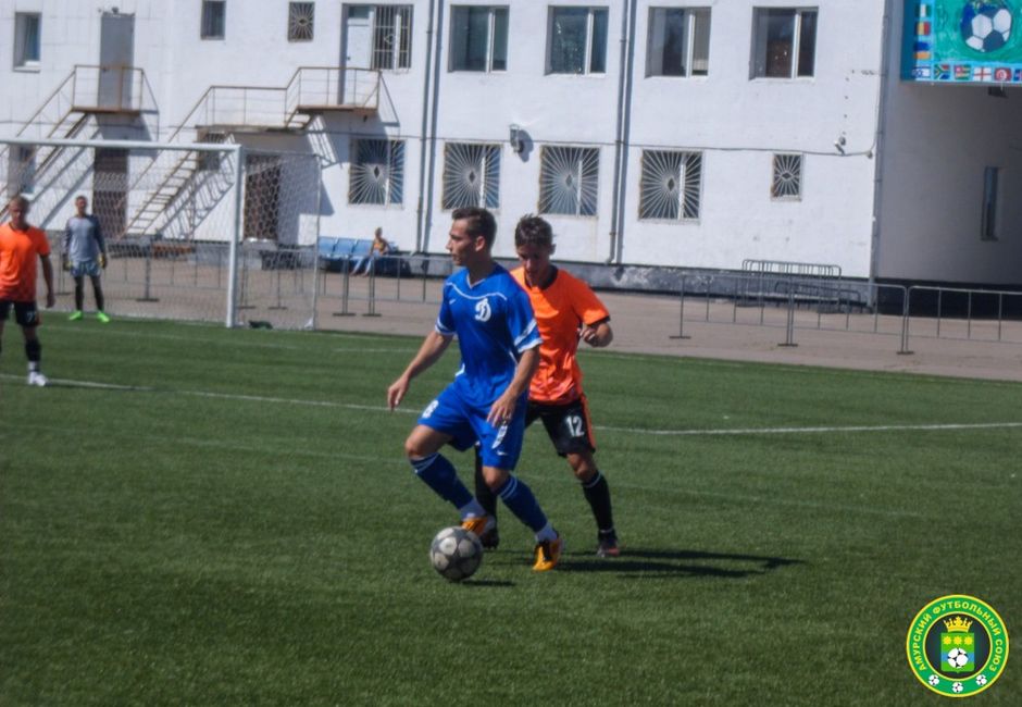 Футболисты «Динамо» вошли в тройку сильнейших команд Приамурья