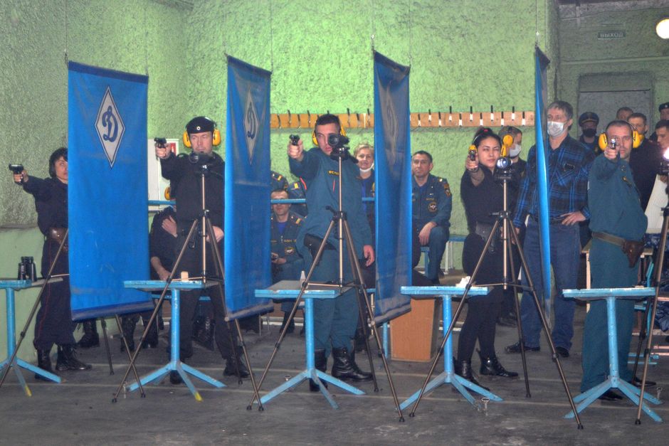 Более 80 стражей порядка приняли участие в чемпионате по стрельбе из боевого ручного стрелкового оружия