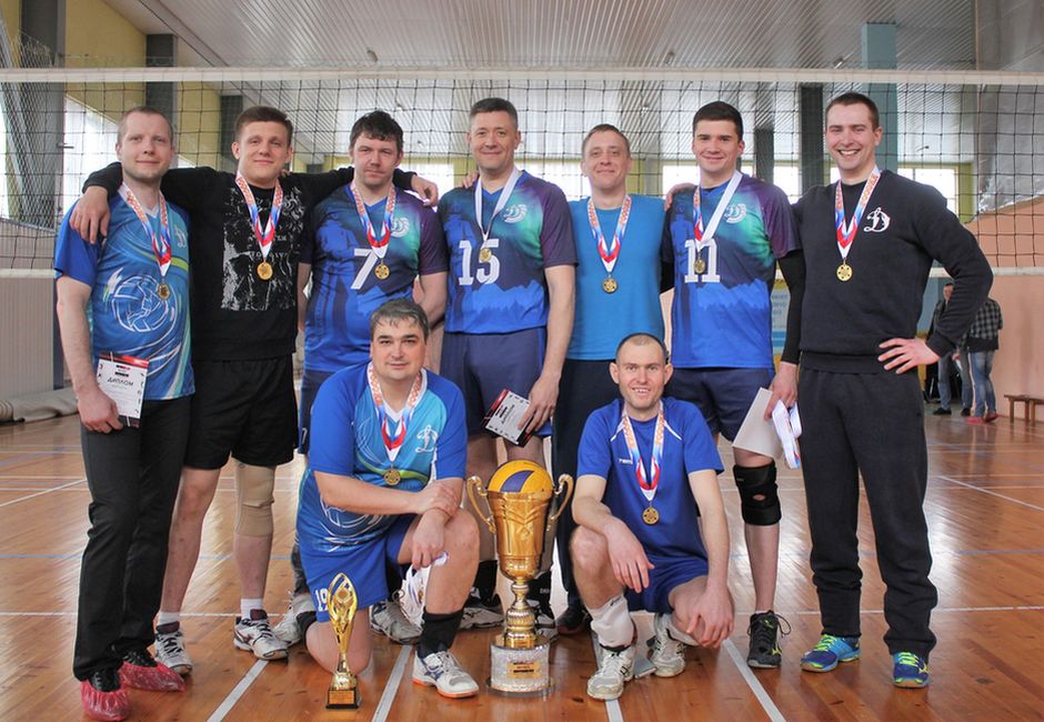 В Мурманске завершился кубок города по волейболу среди мужских команд