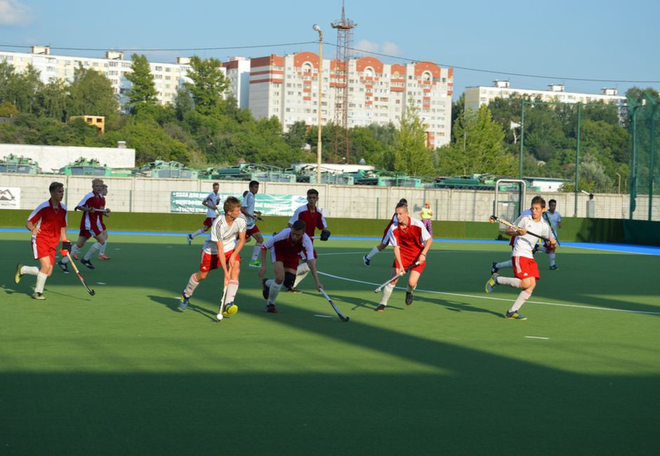 В рамках Спартакиады молодежи стартовал турнир по хоккею на траве