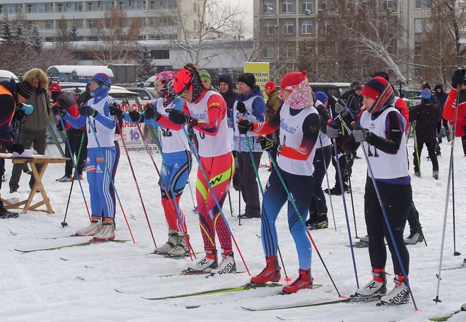 Омск. Соревнования по лыжным гонкам
