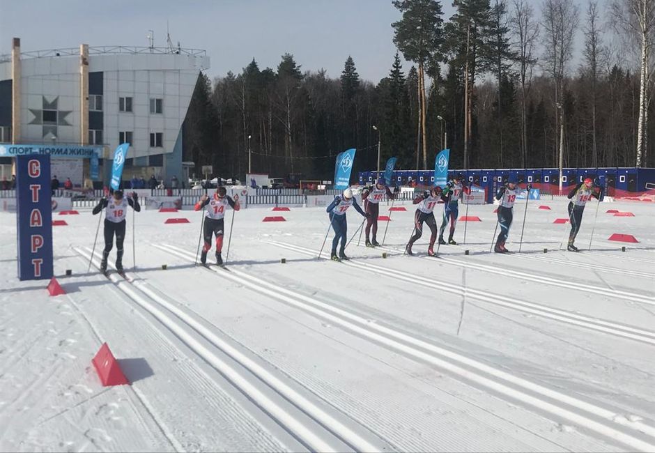 В Ижевске прошли соревнования по лыжным гонкам и служебному двоеборью