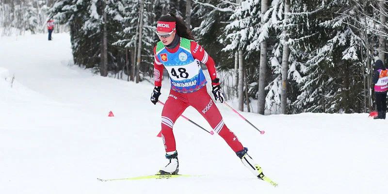 Динамовские лыжницы Непряева и Степанова завоевали золото и серебро в скиатлоне на 6-м этапе Кубка России 