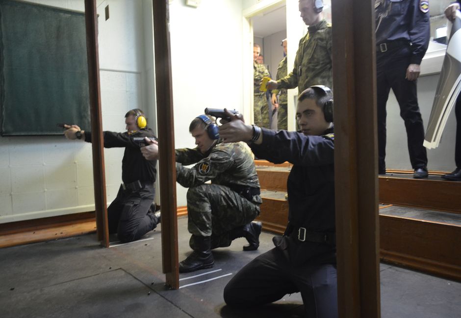 Омск. В турнире по стрельбе приняли участие команды из трех регионов