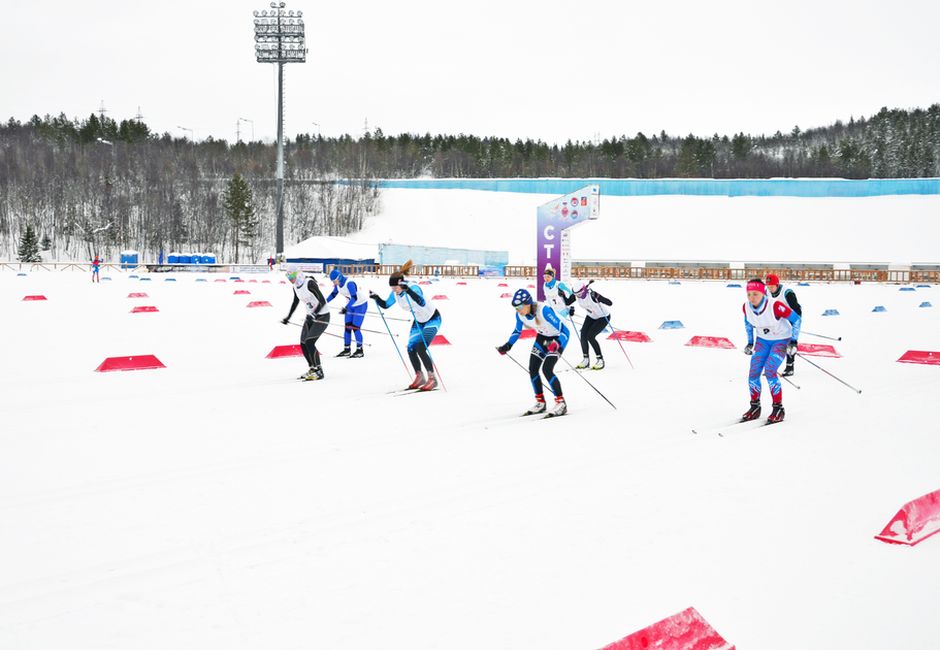В Мурманске прошли соревнования по лыжным гонкам
