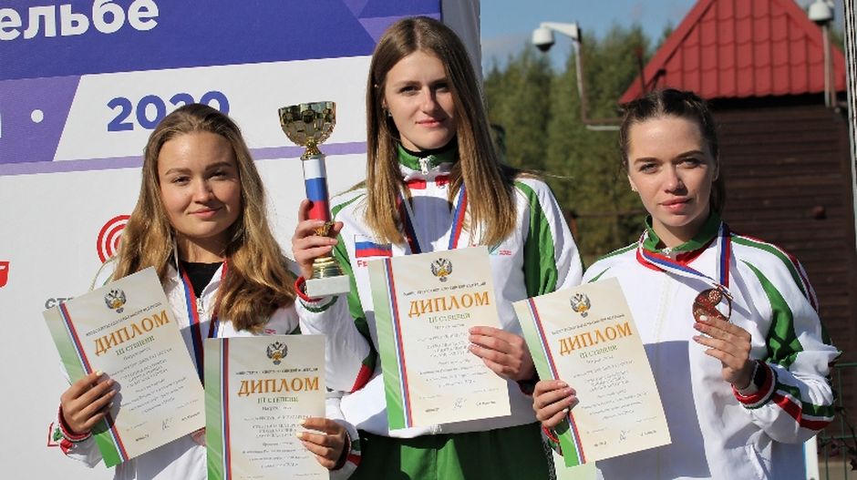 Первые два комплекта наград командного чемпионата России разыграли на «Свияге»