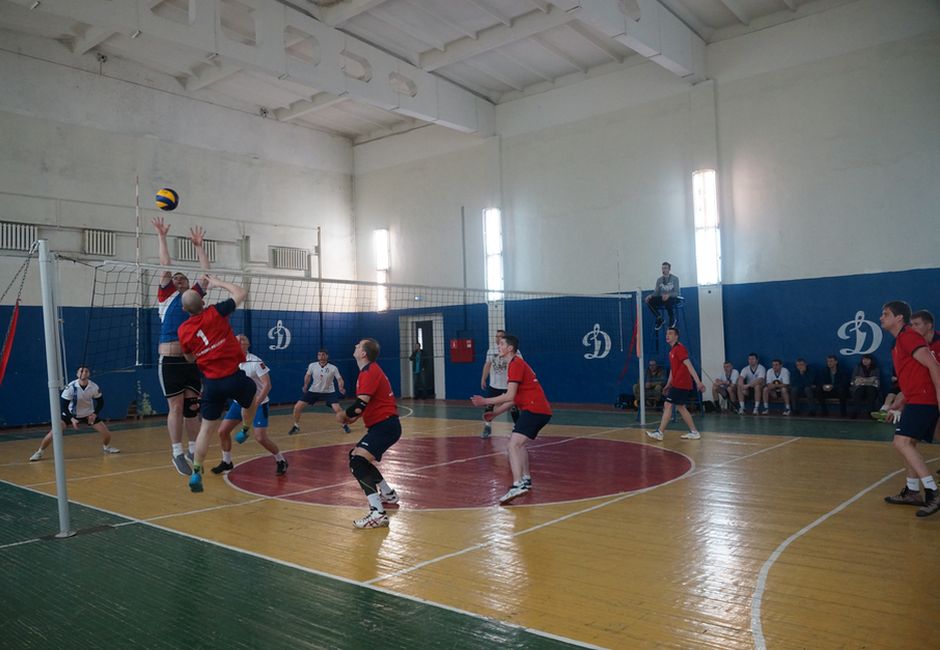 В Воронеже завершился традиционный турнир волейболу, посвященный  Дню Победы