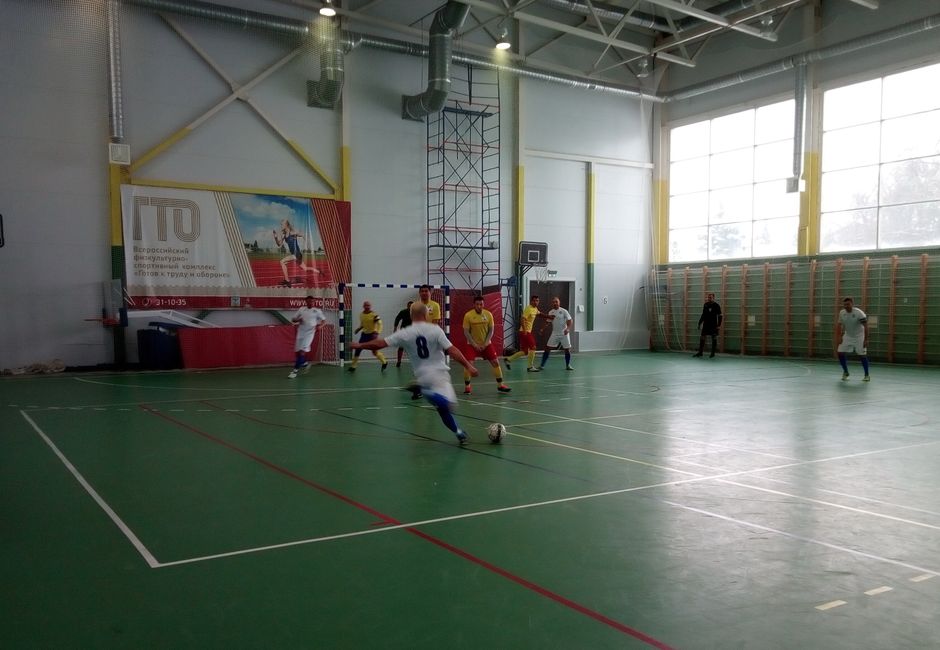 В Белгороде прошло первенство региона по мини-футболу среди ветеранов