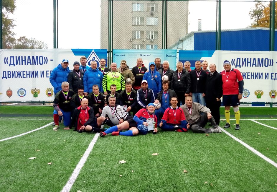 В Белгороде ветераны динамовского спорта приняли участие в соревнованиях по мини-футболу