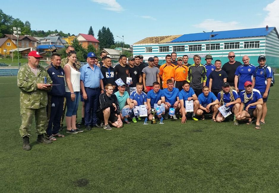В Республике Алтай состоялись традиционные соревнования по футболу, посвященные памяти погибших сотрудников СОБР