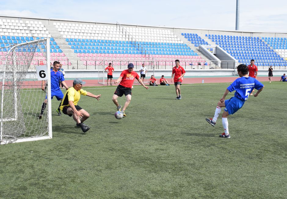 В Улан-Удэ прошел Чемпионат по мини-футболу