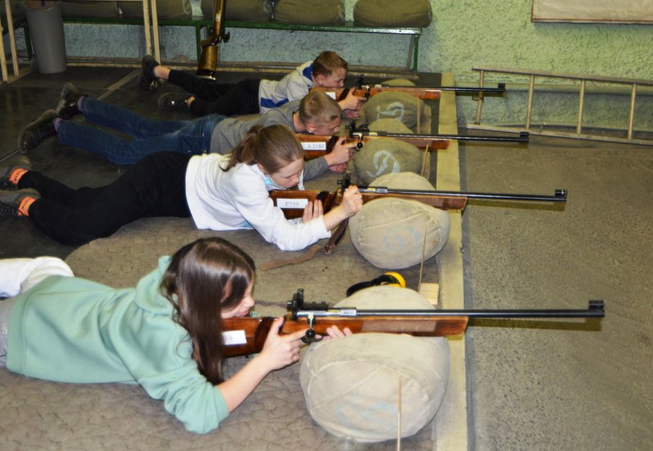 Подростки Перми приняли участие в открытом первенстве коллектива «Юный динамовец» по пулевой стрельбе из малокалиберной винтовки