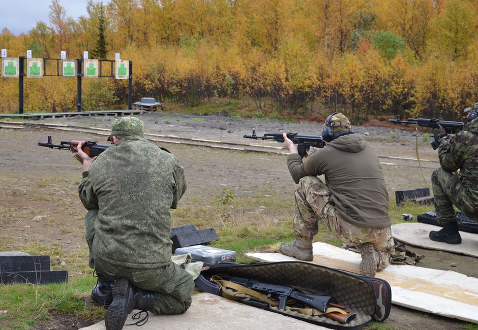 В Мурманске прошли соревнования по стрельбе из боевого ручного стрелкового оружия