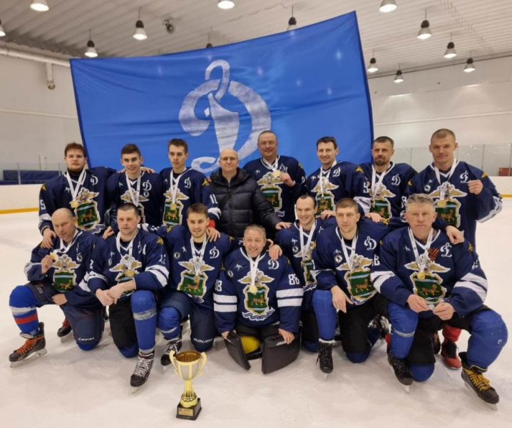 Команда «Динамо» стала победителем регионального чемпионата Ночной хоккейной лиги