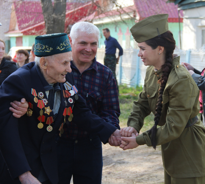 Полицейские Казани организовали праздничное мероприятие для ветерана Великой Отечественной войны