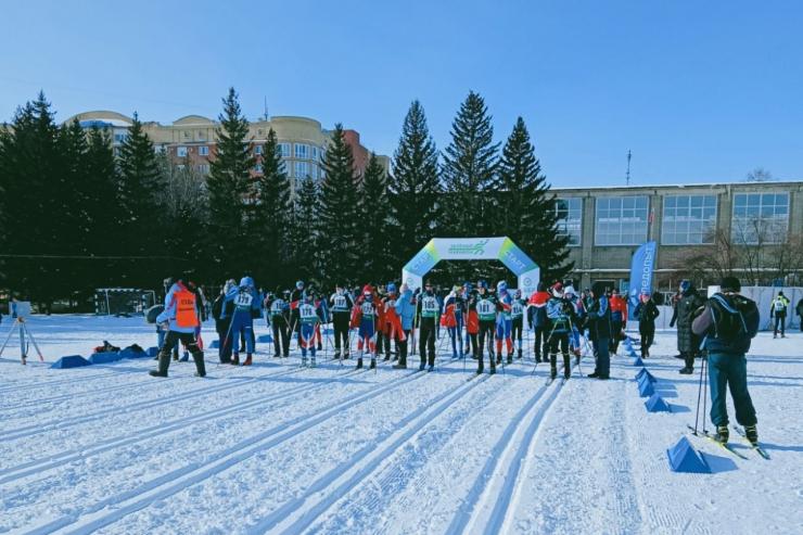 Омские динамовцы успешно выступили на соревнованиях по лыжным гонкам
