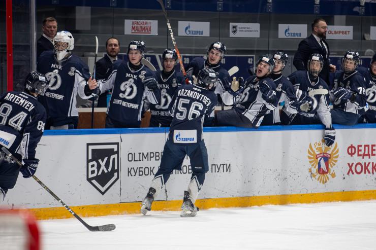 Хоккеисты «Динамо СПб» выиграли у «СКА-1946» в Кубке Харламова