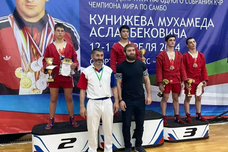 Северо-Осетинские динамовцы завоевали золото и серебро на Всероссийском турнире по самбо 