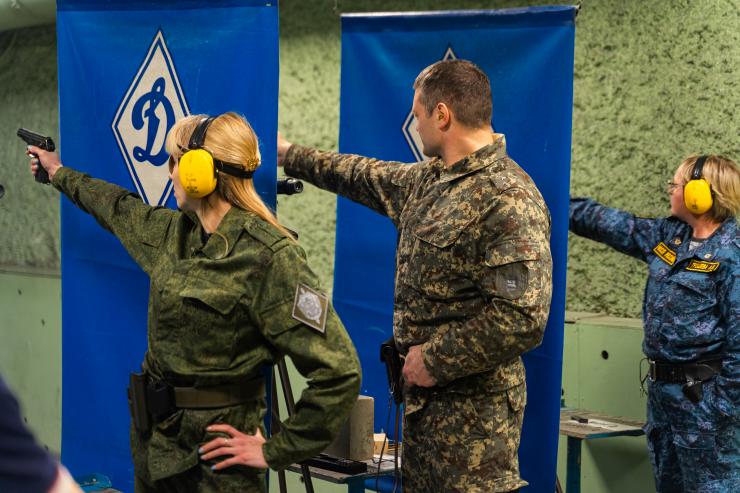 Пермь. Более 70 стражей порядка приняли участие в чемпионате по стрельбе из боевого ручного стрелкового оружия