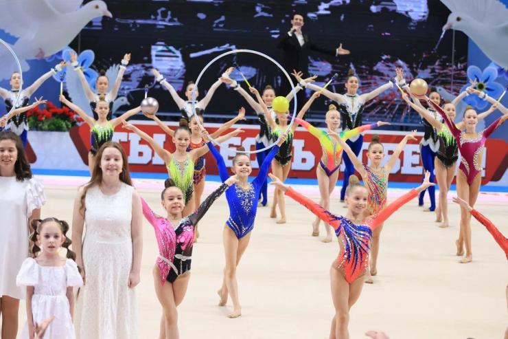 В Казани состоялся турнир по художественной гимнастике «Весенние Первоцветы», посвященный Дню Победы 
