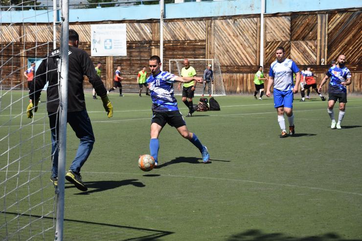 В Омске завершились соревнования по мини-футболу во второй группе
