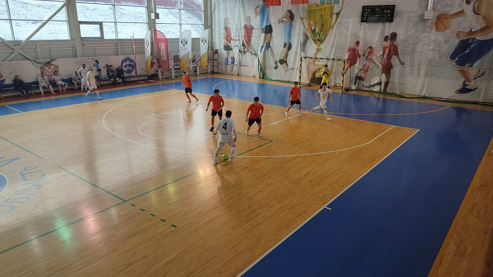 Футзал. «Динамо» — шесть из шести