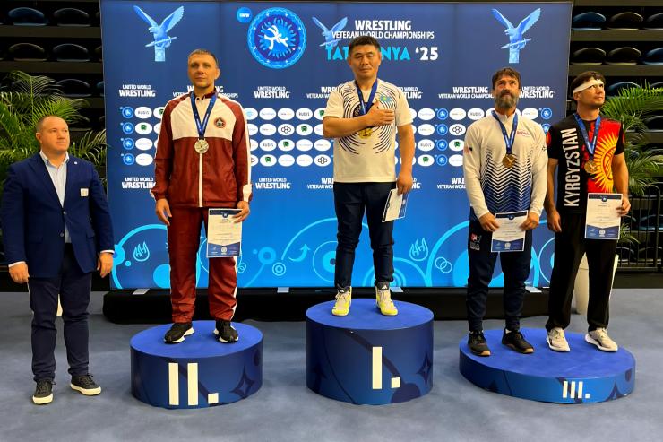 Динамовец из Красноярска завоевал серебряную медаль на чемпионате мира по вольной борьбе