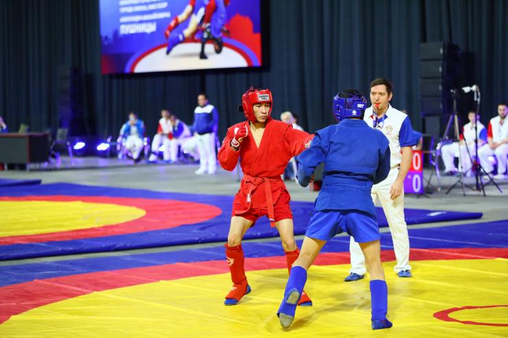 В Омске прошел Всероссийский турнир по самбо памяти динамовца Александра Пушницы