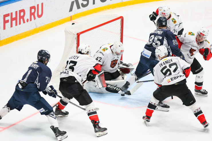 Хоккей. «Динамо СПб» берет два очка 