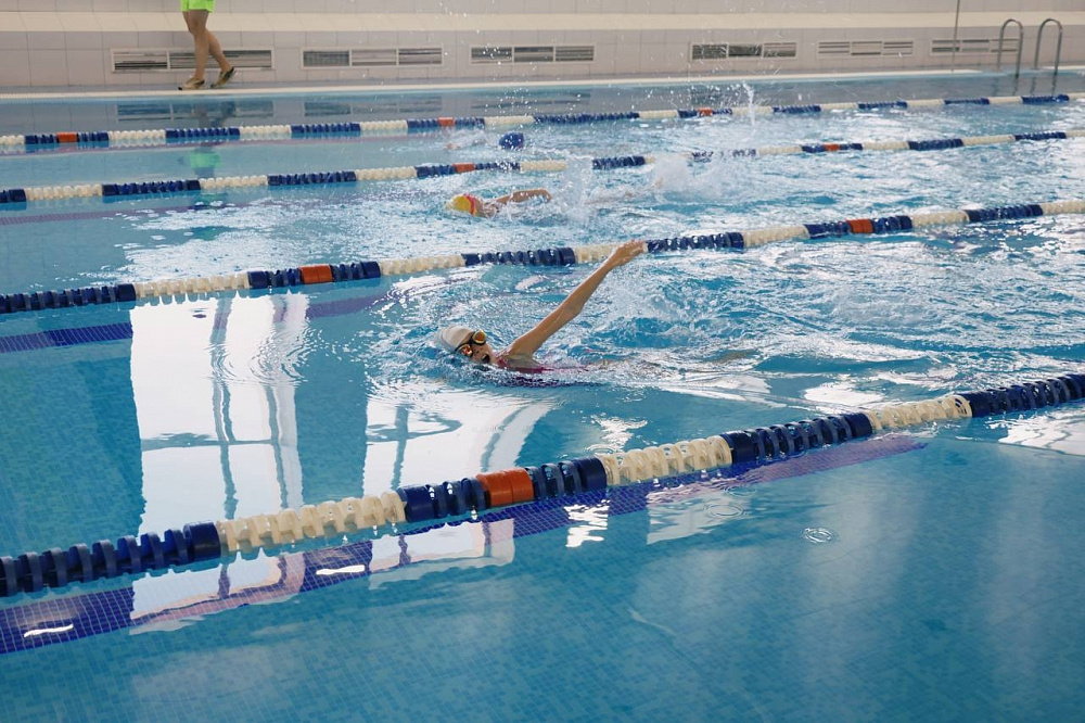 Удмуртия. При поддержке «Динамо» прошел юбилейный благотворительный заплыв