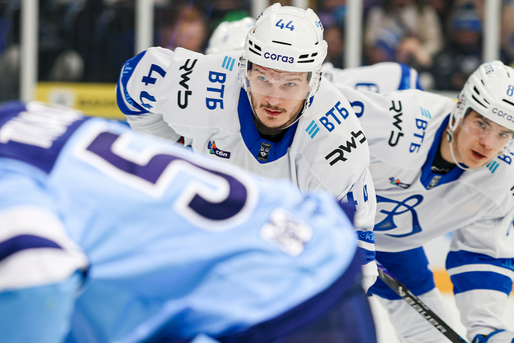 «Динамо» обыгрывает «Сибирь»