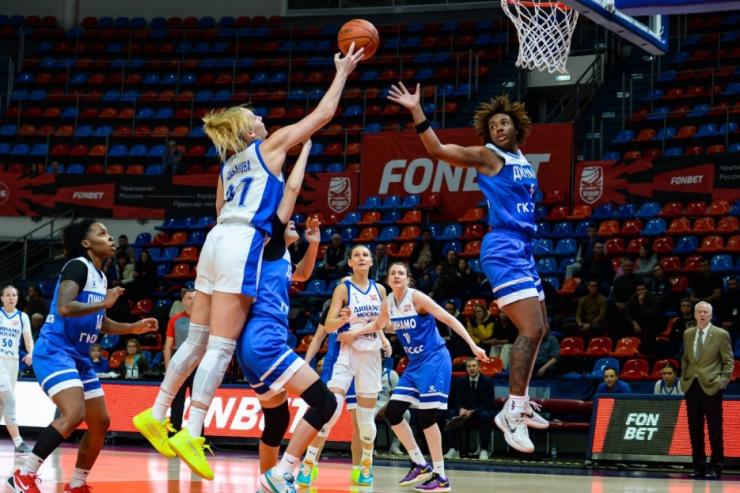 Баскетболистки московского «Динамо» взяли верх над новосибирскими