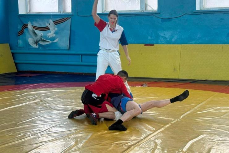 При участии омского «Динамо» прошли соревнования по самбо 