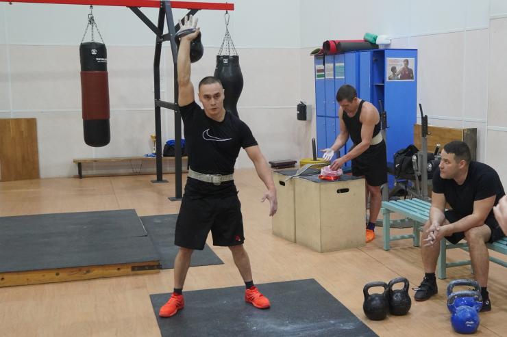 В Нарьян-Маре прошли ежегодные соревнования «Динамо» по гиревому спорту