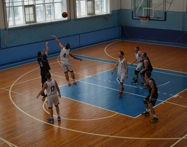В Астрахани провели динамовские соревнования по баскетболу 