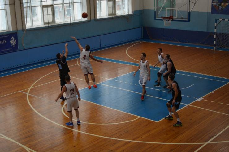 В Астрахани провели динамовские соревнования по баскетболу 