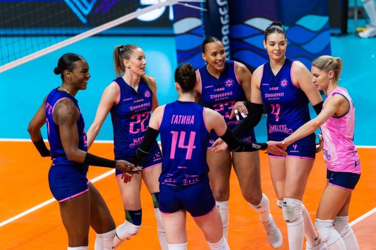 Волейболистки «Динамо-Ак Барс» в трех сетах одолели «Корабелку» 