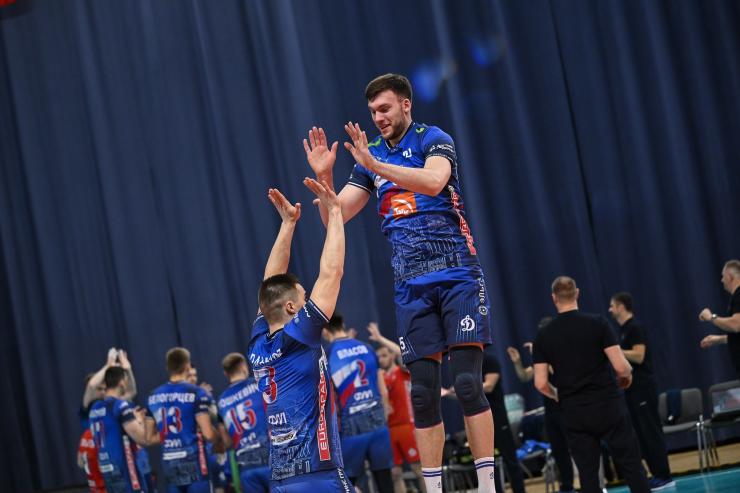 Динамовские волейболисты одержали победу над «Оренбуржьем»