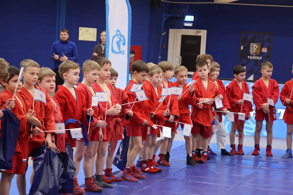 «Мой первый старт»: Юбилейный динамовский турнир по самбо собрал в Туле будущих чемпионов