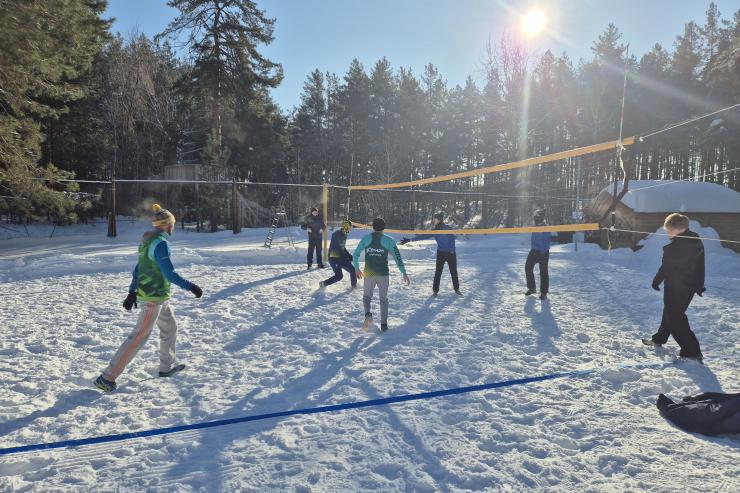 В Ульяновске состоялся первый Кубок регионального «Динамо» по волейболу на снегу