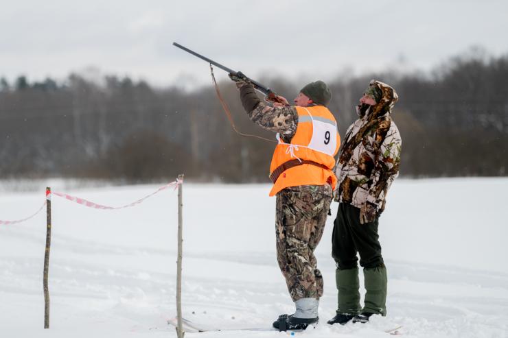 В охотхозяйстве «Динамо» прошли соревнования по охотничьему биатлону, посвященные Дню защитника Отечества