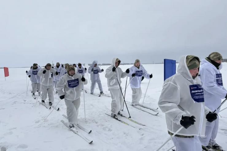 Омские динамовцы приняли участие в лыжном пробеге, посвященном подвигу 30-й отдельной лыжной стрелковой бригады