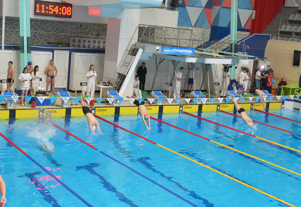 В Челябинске состоялись динамовские соревнования по плаванию