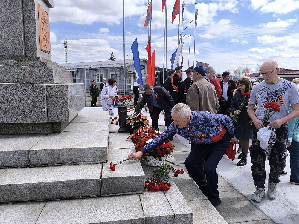 Руководство красноярского «Динамо» почтило память воинов-спортсменов